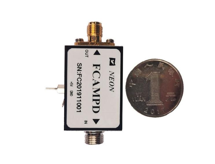 Amplified RF InGaAs Photodetector